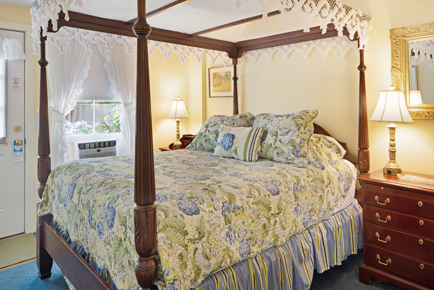 Close up of a queen guest room at The Lightkeeper's Inn